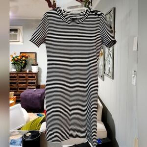 5/20 New J Crew midi dress Med. Black and White strip